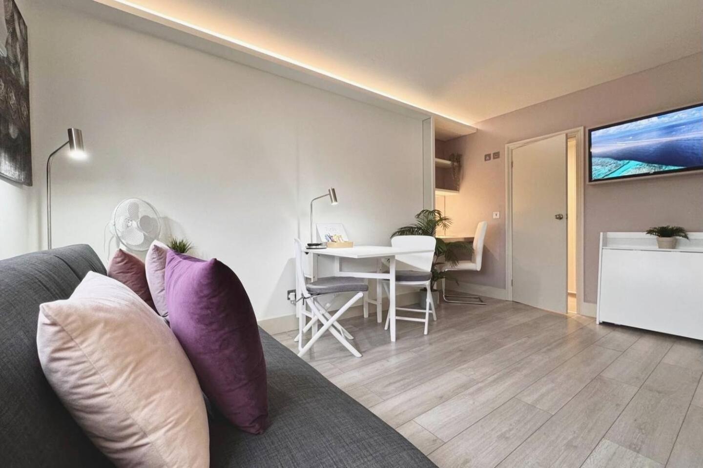 Apt 12 Luxury Living Chic Studio Steps From Beach Brighton Eksteriør billede