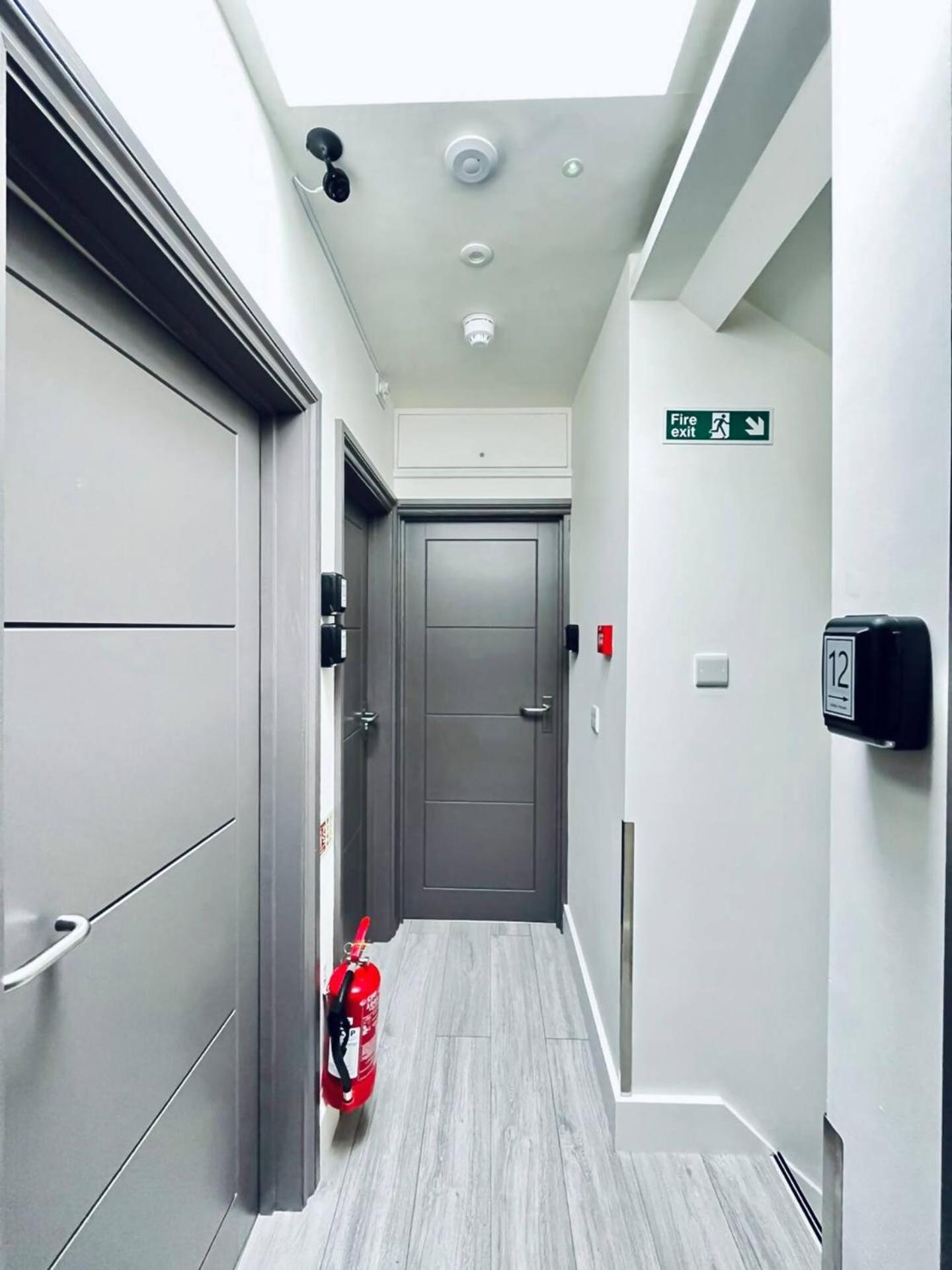 Apt 12 Luxury Living Chic Studio Steps From Beach Brighton Eksteriør billede